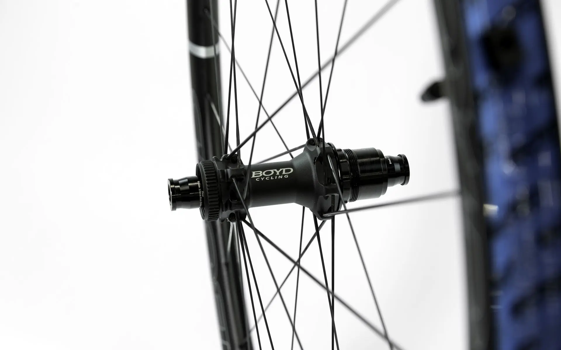 36 Road Disc SL Rear Hub Detail.webp