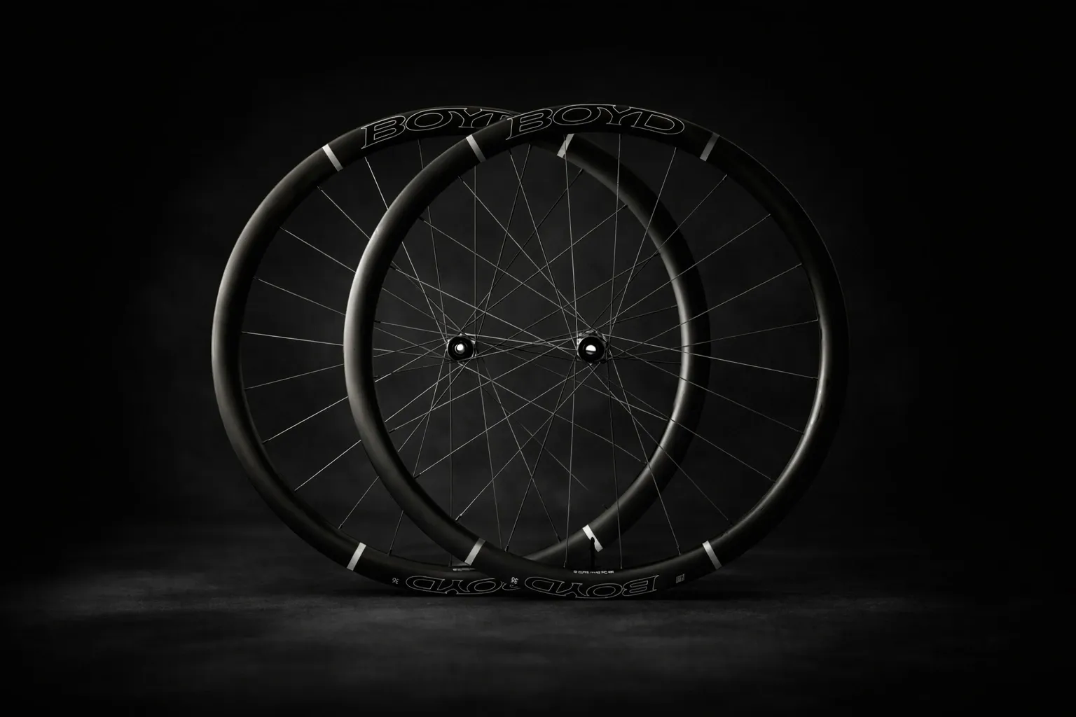 36 Road Disc Set Dark Background.webp