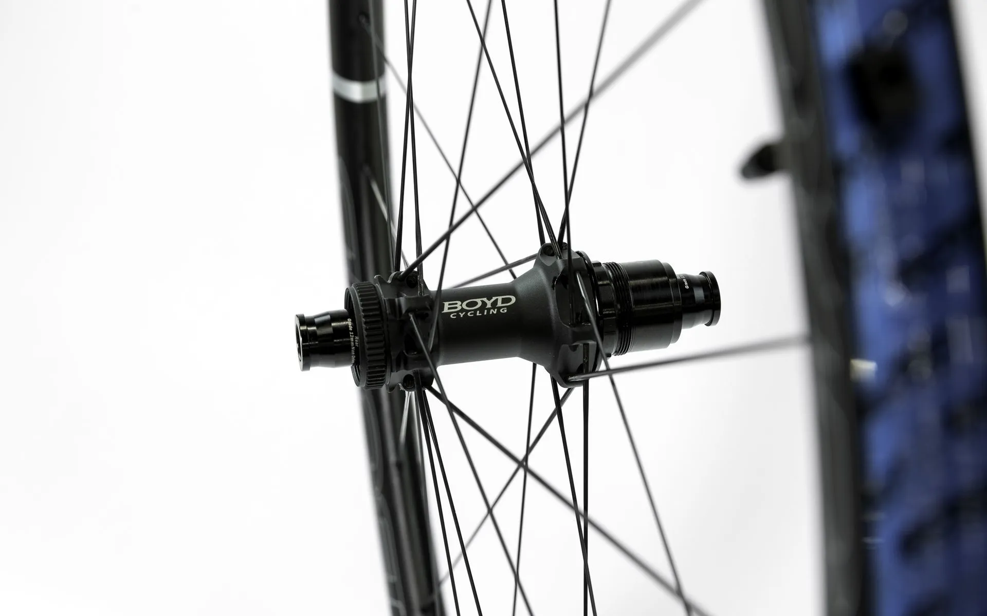 36 Road Disc SL Rear Hub Detail.webp