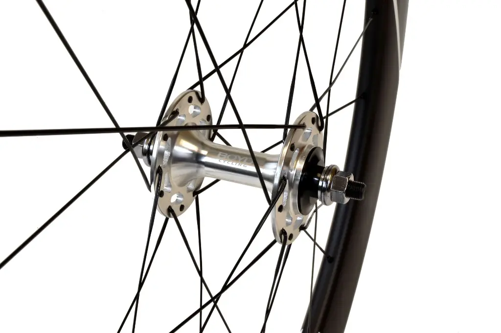 track detail 4.webp