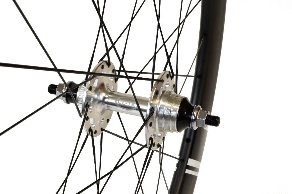 track detail 5.webp