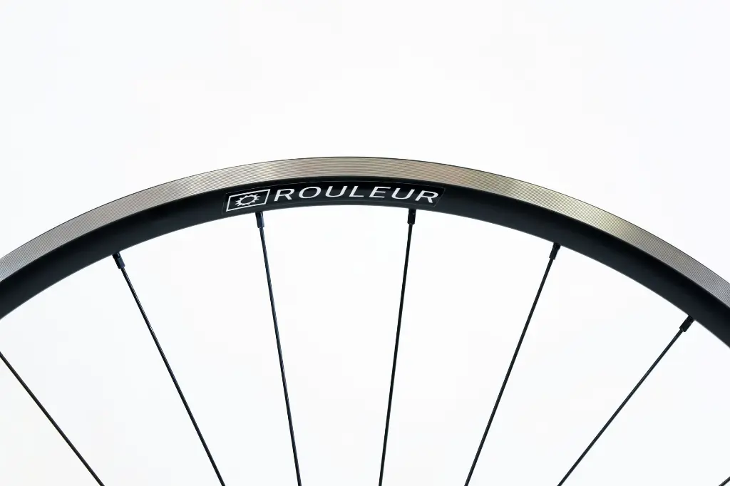 rouleur_logo_half.webp