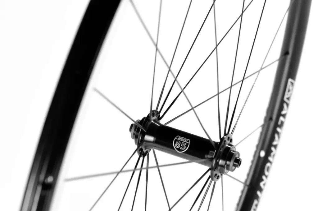 85 front hub 2.webp